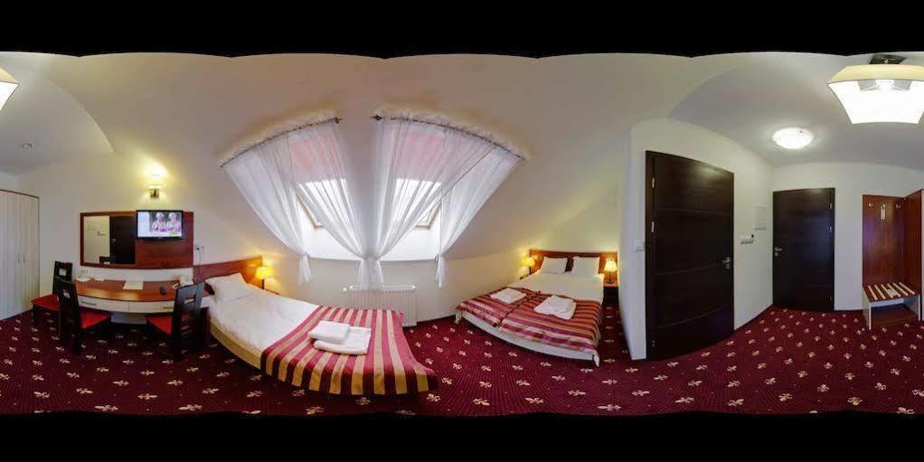Hotel Platinum Hrubieszow Exterior photo