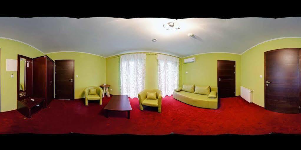 Hotel Platinum Hrubieszow Exterior photo